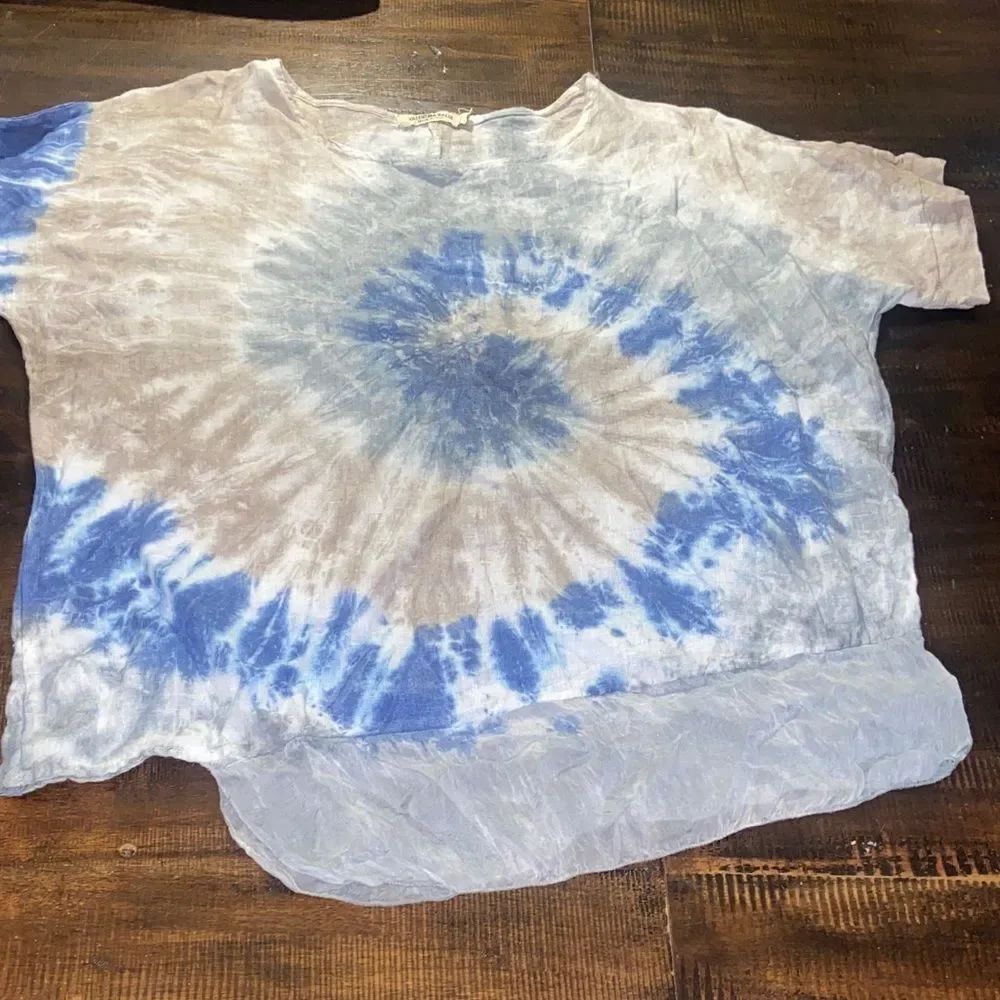 Valentina Naldi Italian linen Blue and White Tie-Dye ladies top small